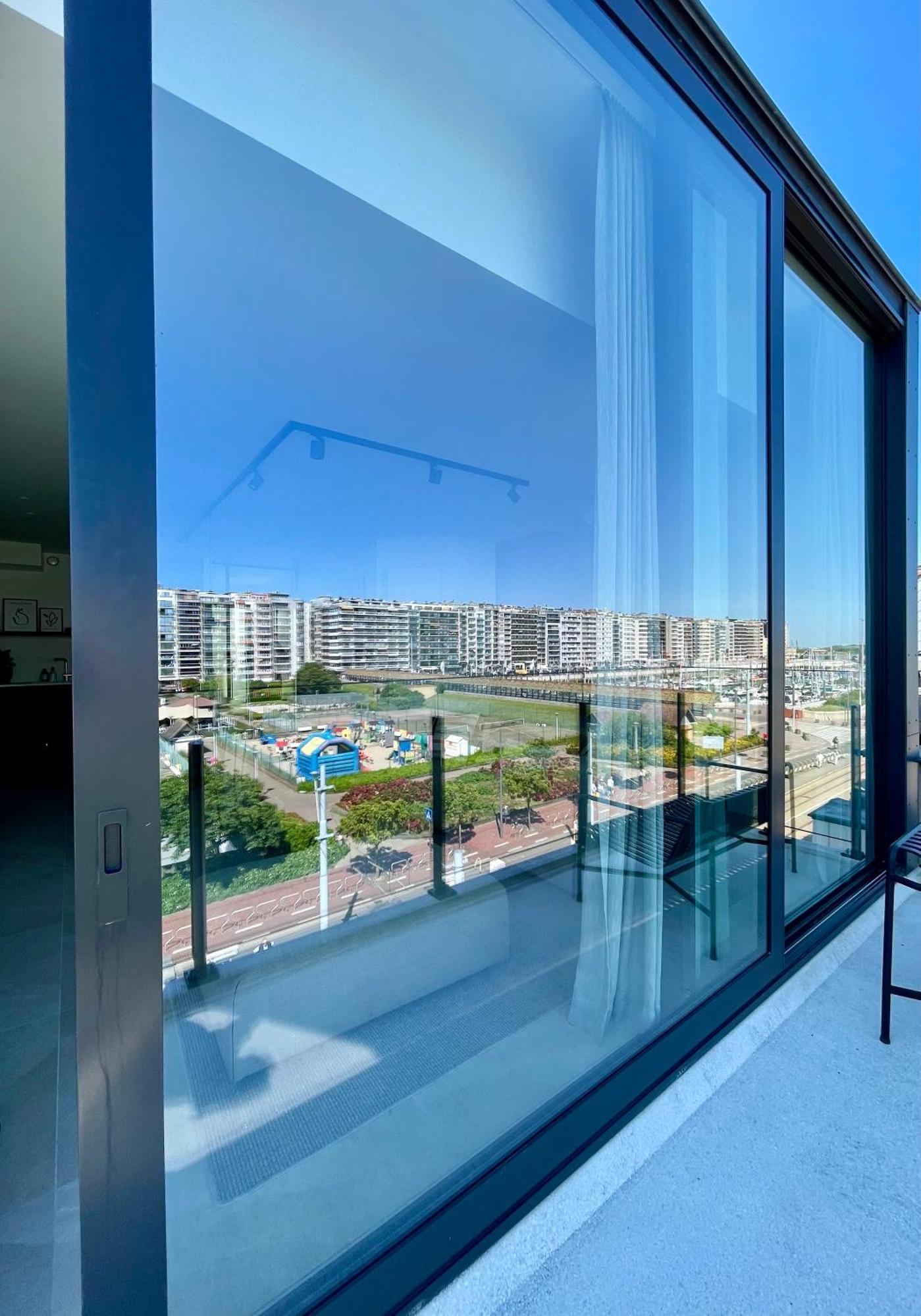 Molo Roof - Stylish Penthouse With Marina View Blankenberge Within Walking Distance From The Sea - 15 Km From Bruges Daire Dış mekan fotoğraf